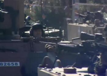 Παρέλαση 28ης Οκτωβρίου: Η χειρίστρια άρματος που έκλεψε όλα τα βλέμματα